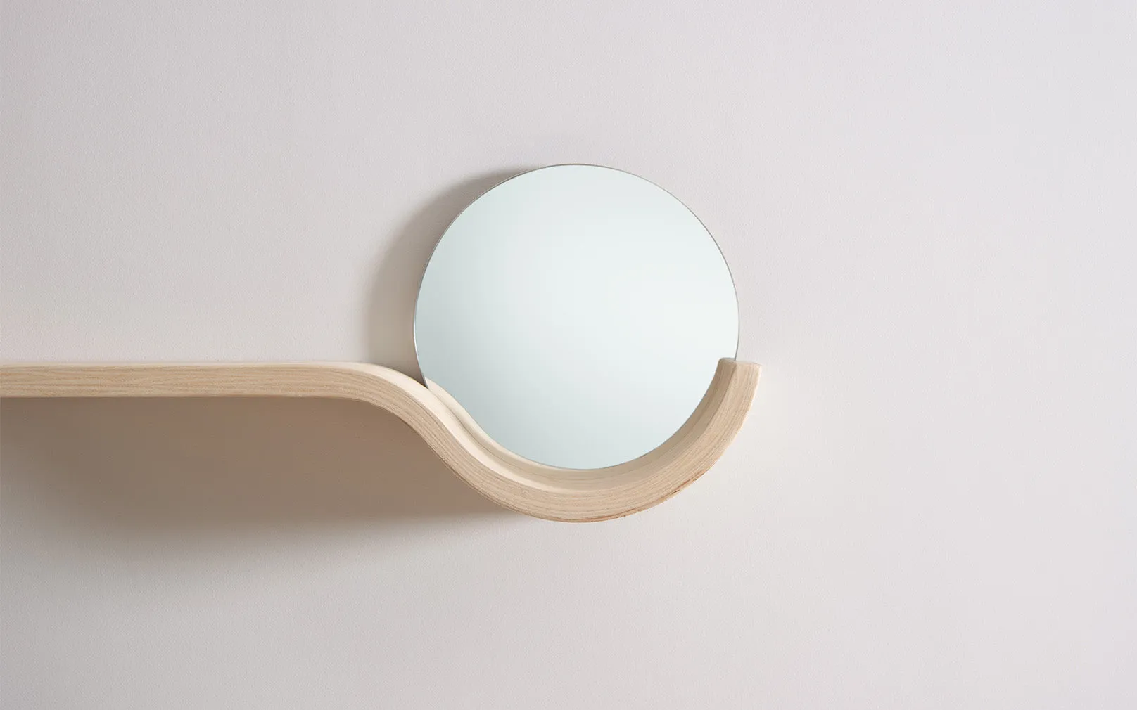 Esun Shelf with Mirror